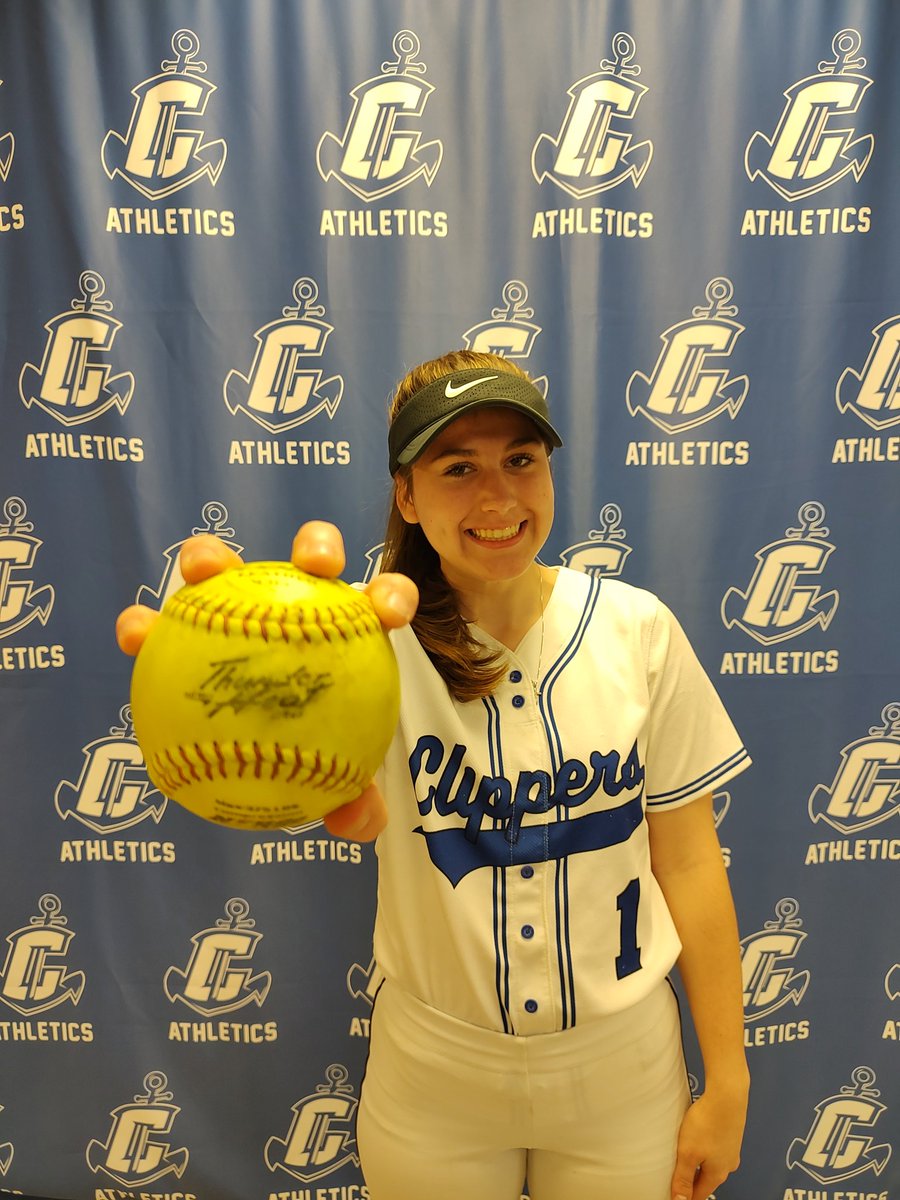 Go_BlueSoftball's tweet photo. Happy Birthday Catie McVeigh 🎈🎉
@catiemcveigh https://t.co/iqBOJRq2Bp