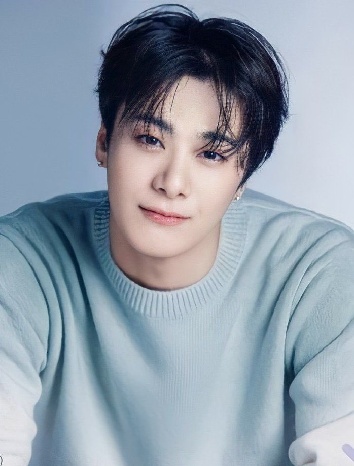 PopTingz's tweet photo. ASTRO’s Moonbin has passed away at the age of 25. https://t.co/mmyZPACNjd