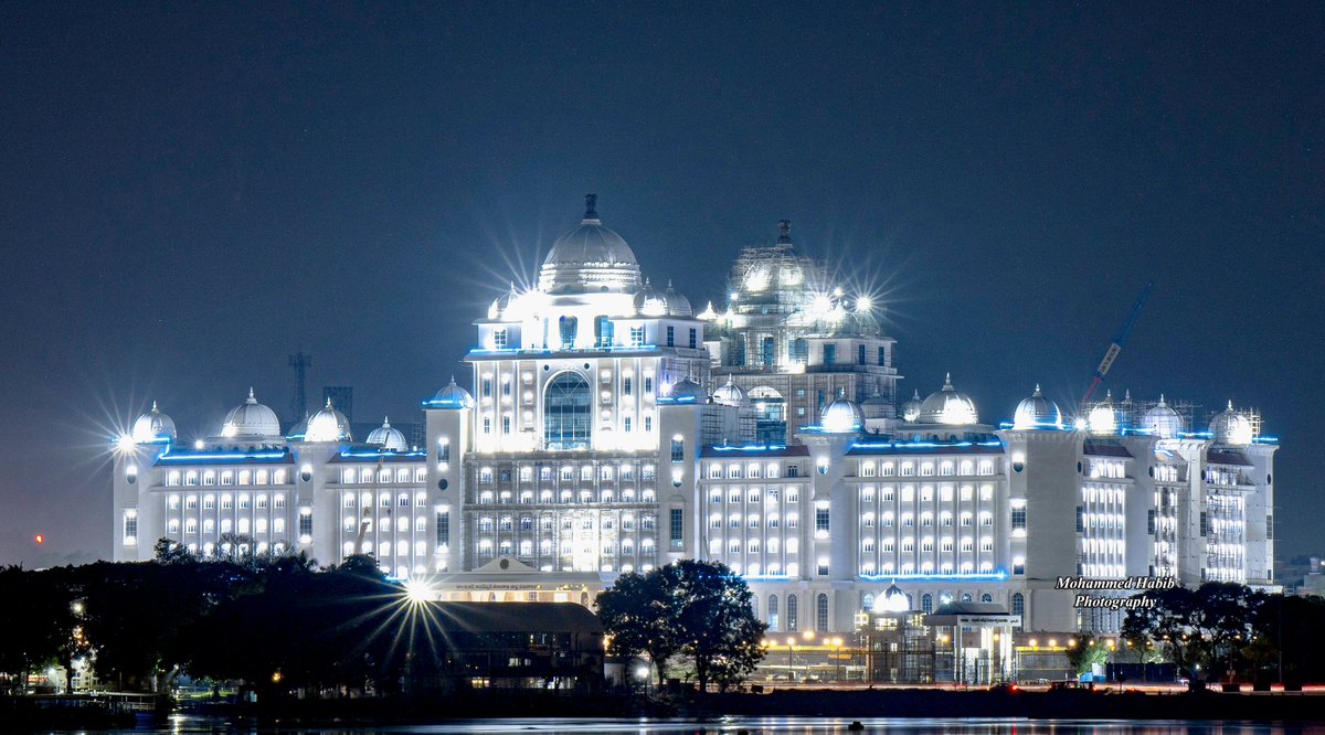 HiHyderabad's tweet photo. The #Telangana's New Secretariat Building Ready For Inauguration On 30 April 🎊🤩👌

Yet another majestic mega structure dots the Happening Hyderabad's cityscape. 🏙️

A Brilliant Click By @Z9Habib 📸 https://t.co/1d1KqR5fRX