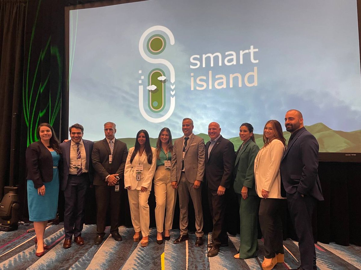 NTIAgov's tweet photo. Last week, NTIA staff traveled to San Juan to join the @PRSmartIsland Summit and meet with stakeholders across Puerto Rico such as; @AlcaldesPR @gabrielhr51 @GovPierluisi @prdirogp &amp; @evolckers.

We are proud to be working towards #InternetForAll in Puerto Rico! https://t.co/4KFksTdm9p