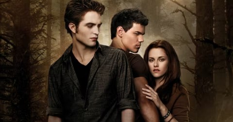 Twilight is getting the reboot treatment...it's in the very early stages at Lionsgate Television.
(via The Hollywood Reporter)
#twilight #reboot