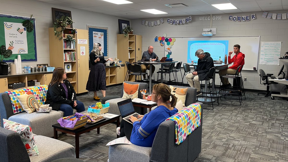 LCHSCoCorner's tweet photo. #PD in the Coaching Corner today on getting students to self-assess. Bring your lunch and join us! @sliarakos7 @JoriBowen @LakesEagles @JeffFeucht https://t.co/IVU64bsXkD