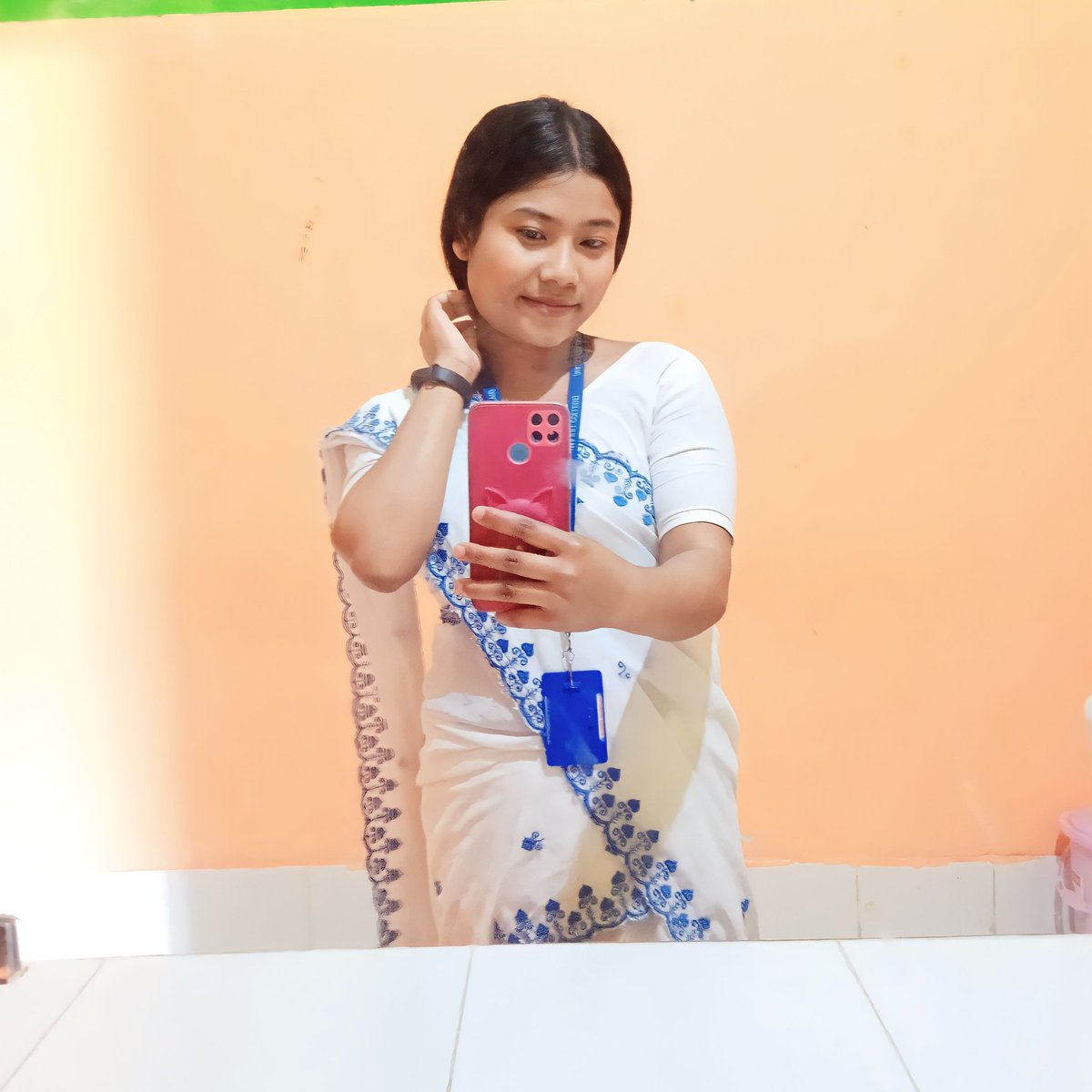 TulumoniPegu1's tweet photo. #NewProfilePic https://t.co/NgnM50IEQH