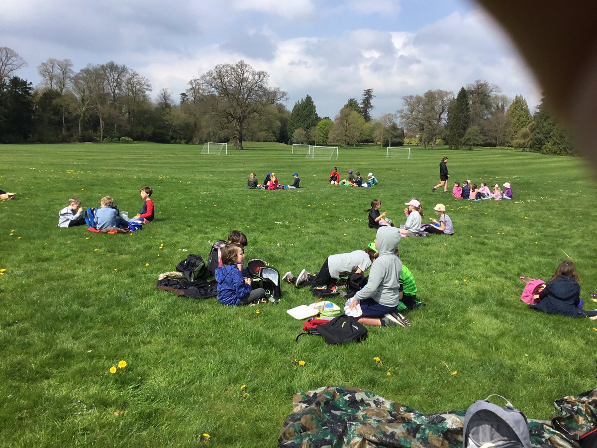 MrsBarratt tweet media