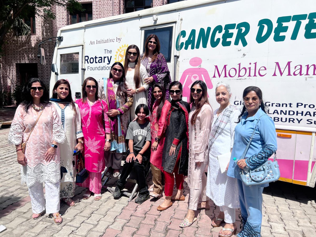 AmritsarFlo's tweet photo. Khalsa college Amritsar 

Doctor’s on Wheels health initiative by @AmritsarFlo , under the able leadership of @HimaniA42830268  FLO chairperson 23-24 
@worldhealthday2023 
@ficci_india 
@FICCIFLO 
@WHO https://t.co/uEcEbamcDf