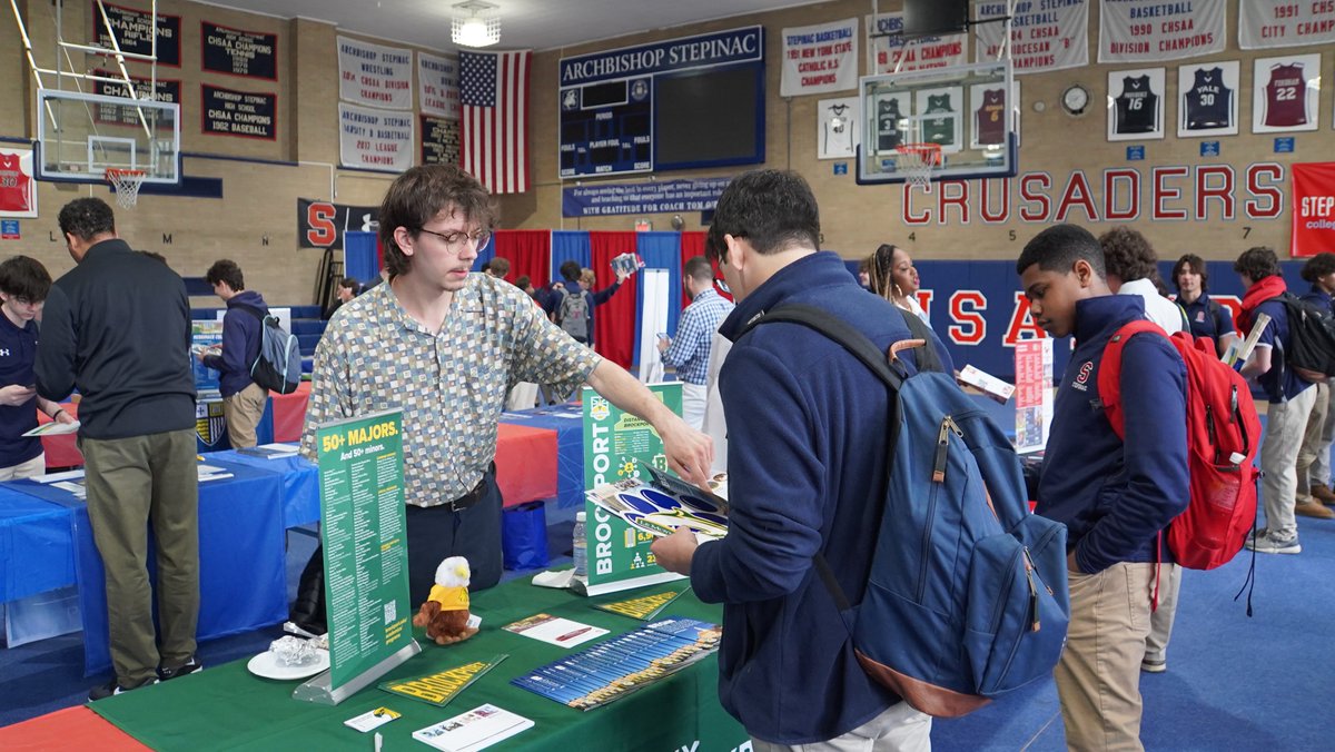 StepinacHS's tweet photo. Today, our students experienced our annual Spring #CollgeFair. Representatives from over 75 colleges and universities were in attendance to offer information and insight for potential applicants.
#StepinacHighSchool | #Stepinac https://t.co/5zWghPvEKO