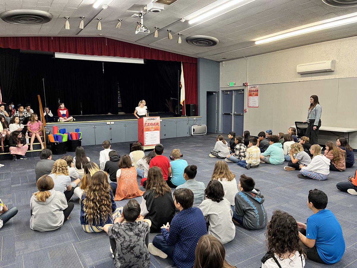 Our 5th graders are preparing for BizTown! This morning, our students running for Mayor of BizTown delivered candidacy speeches, and the 5th graders are voting for the candidate they think will make the best Mayor. There are so many great candidates!