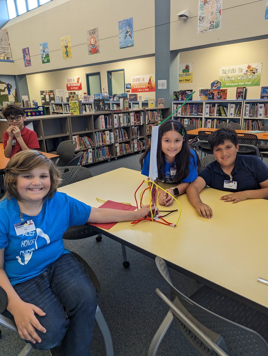 LAschuldt's tweet photo. Rees Quest students competing to build the tallest tower. Great job!
@MireyaFromTX @ReesStars @KathyCherryAP 
@Alief_AdvAcad https://t.co/itIURmmj6w