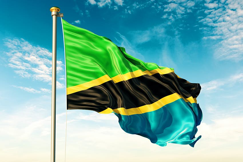 madaktari's tweet photo. We're returning to Tanzania! Dr. Matthew Sackett will lead a team at JKCI in Dar es Salaam next week, training local Tanzanian medical staff in various cardiology procedures. We're looking forward to sharing pictures and updates with you soon! #tanzania #trainforward #Africa https://t.co/YzWTiKIvOc