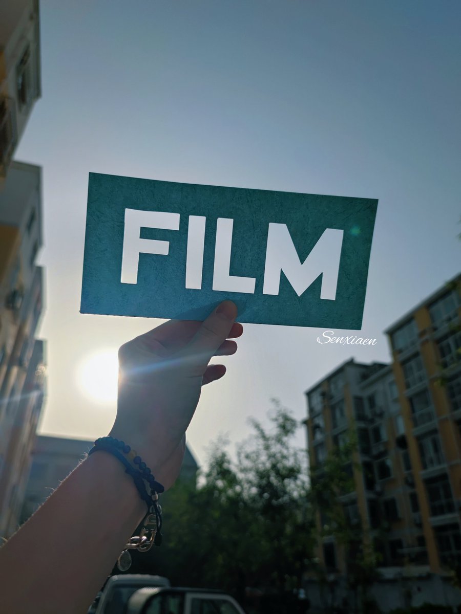 senxiaen's tweet photo. HBD P'Film🎂💕
I hope you can run in your love every year, wish you more happiness than today in the future. May all your wishes in life come true. Be the one who keeps going. 🥰
Love u all.💙
@film_tnp20 
#FilmThanapat 
#ฟิล์มธนภัทร https://t.co/kXSjAzYVsN