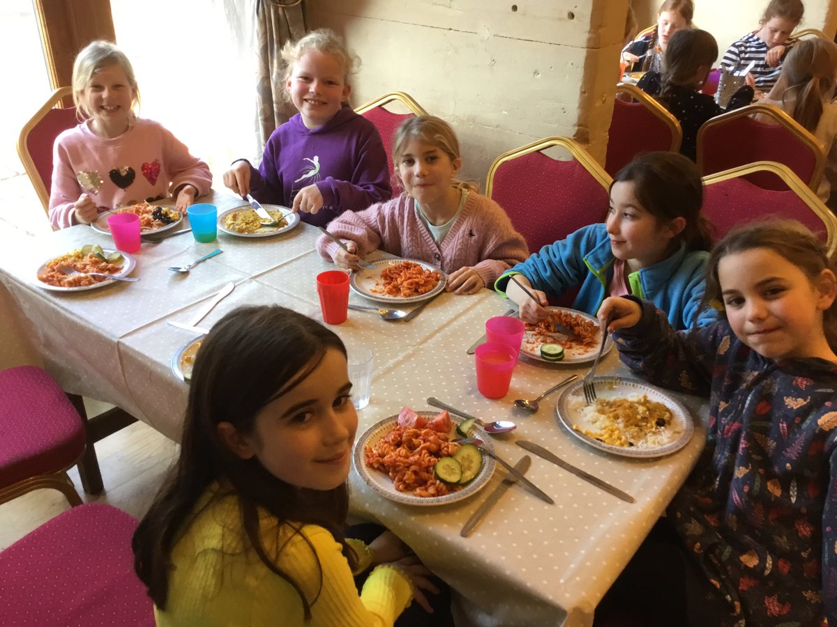 MrsBarratt tweet media