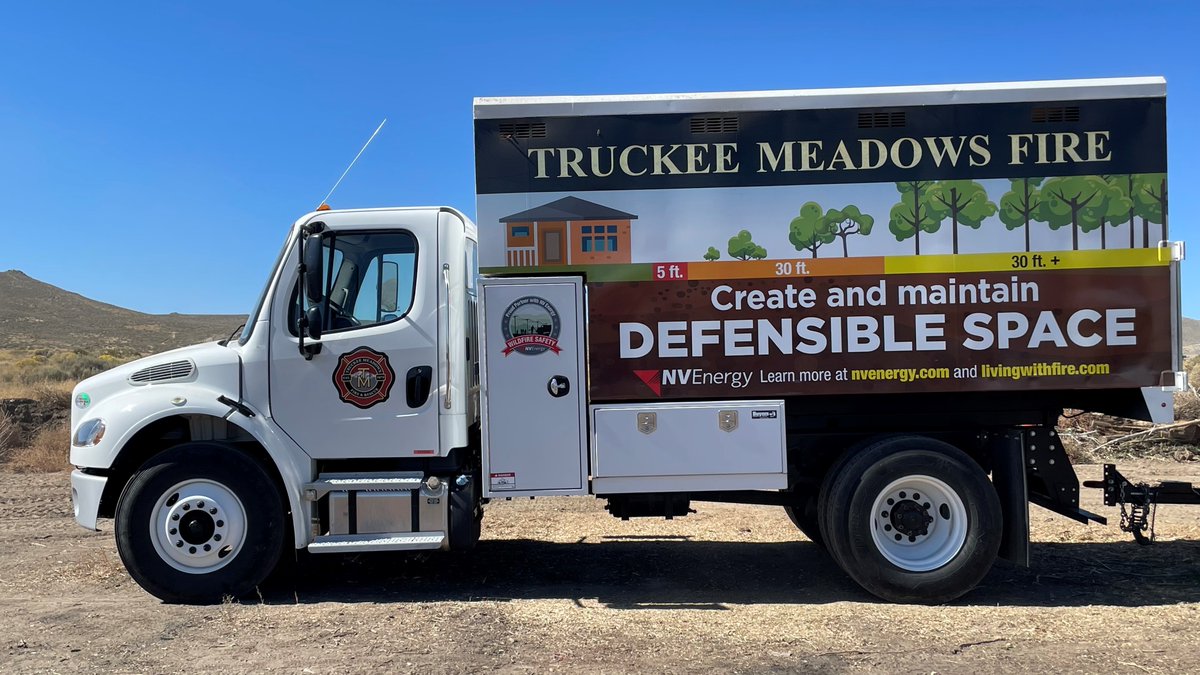 TMFPD's tweet image. Final #TMFR Spring 2023 Green Waste Collection is this weekend, 4/22 &amp;amp; 23 9am-4pm 130 Nectar St. Reno. Create #defensiblespace with free disposal of dry/dead vegetation to protect homes and property from wildfires. Details: bit.ly/3GUEibS