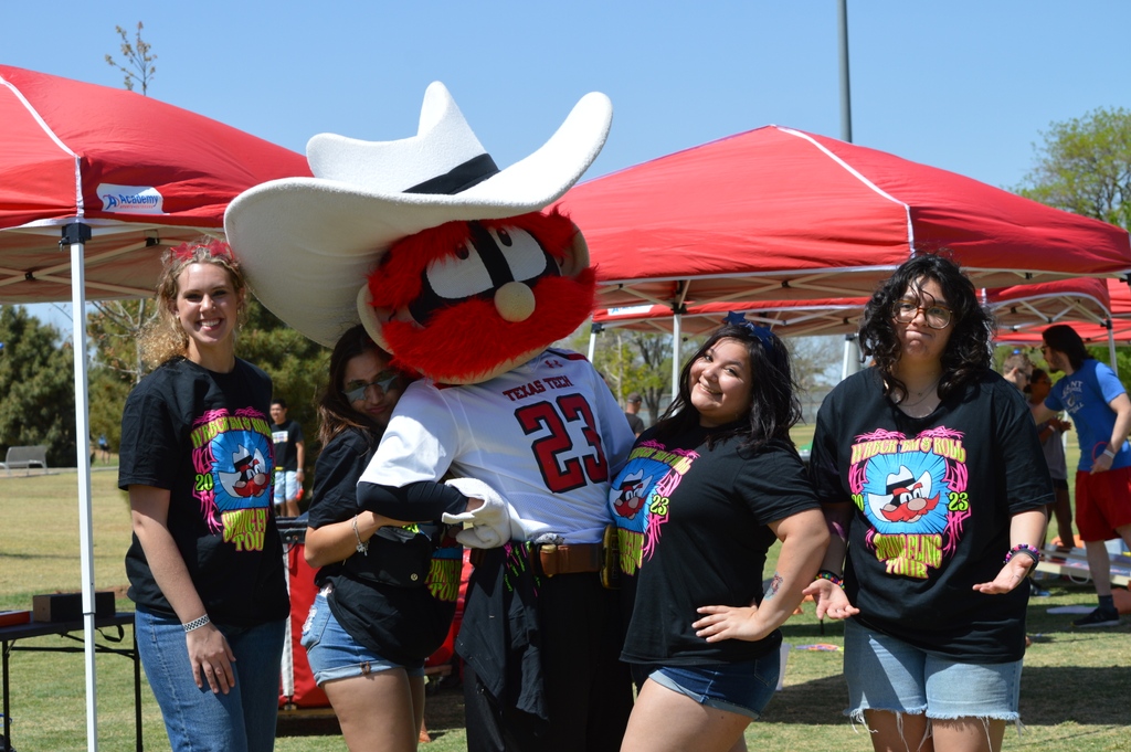 We hope everyone had a 🎸ROCKIN'🤘 time at Spring Fling! It was a beautiful day filled with lots of laughter and fun memories. Thanks to everyone who came out, and be sure to tag us in your pictures!