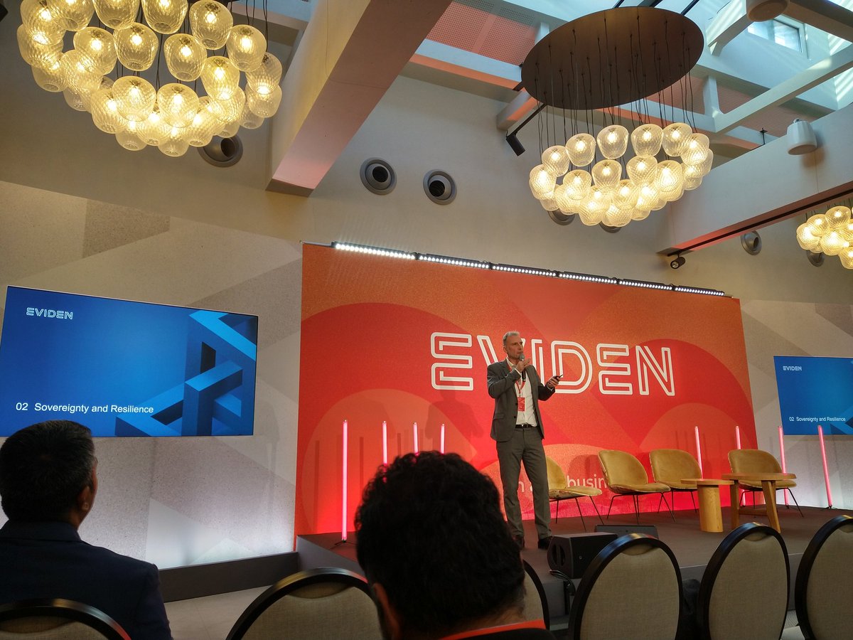 Sovereignty is not bianary, it's a continuum <a href="/DavidLeporini/">David Leporini</a> #EvidenSecuritySummit2023