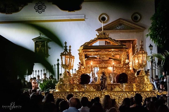 servicioscofrad's tweet photo. Debut de Viernes Santo con la @PilasSoledad 
Muchísimas gracias por vuestra confianza. Esperamos poder estar muchos años más con vosotros.

#semanasanta2023 
#semanasantadesevilla 
#viernessanto
#pilas
#soledaddepilas
#chamorroservicioscofrades 
#servicioscofrades https://t.co/Cm73wfQBlu