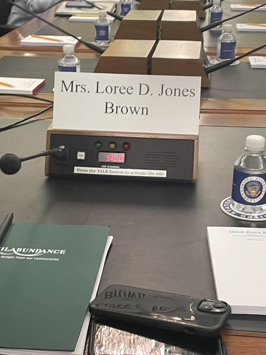 Loree D. Jones tweet media