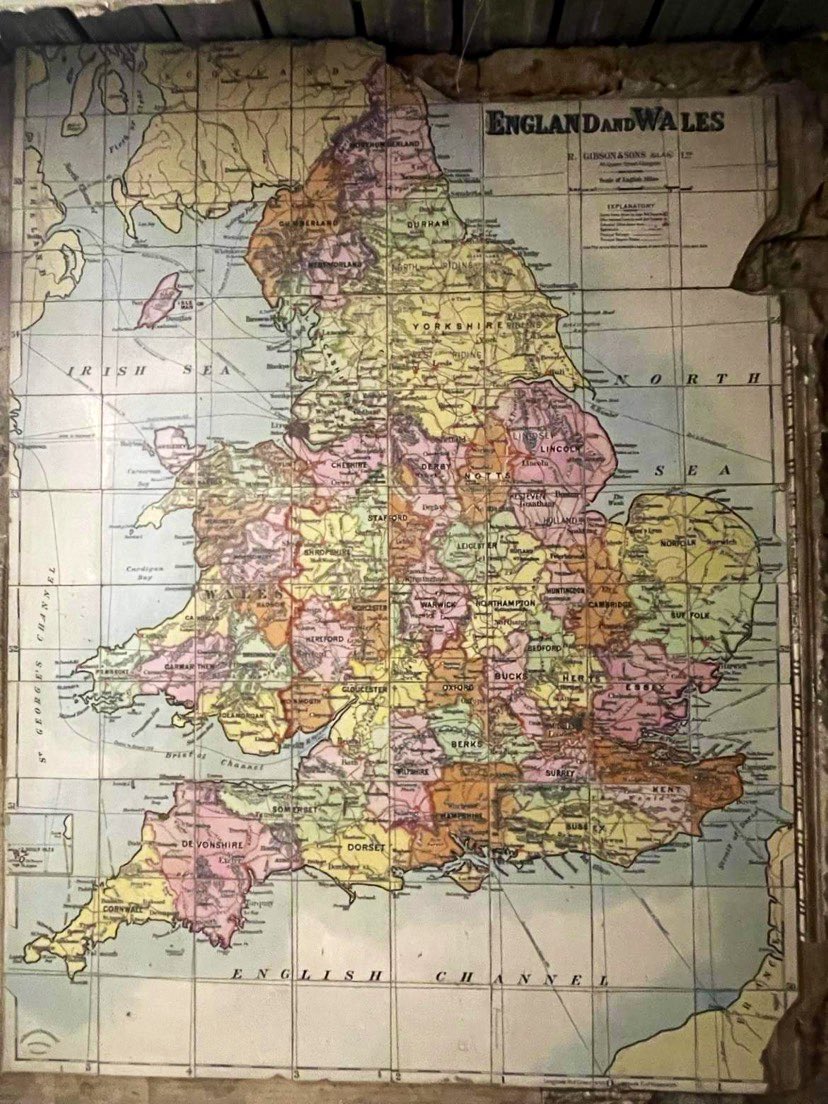 TnmntTiles's tweet photo. This tiled map was uncovered somewhere in Glasgows city center, by a friend working on a renovation.
I’m hoping to get in & see them in person.
#Tiles #maps #Uncovered https://t.co/9UH2JFwOYH