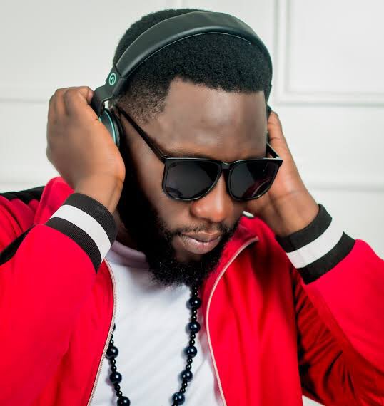 Kama Unamkubali Roma Lionel Messi wa Rapper Tanzania, Chapa RETWEET HAPA.