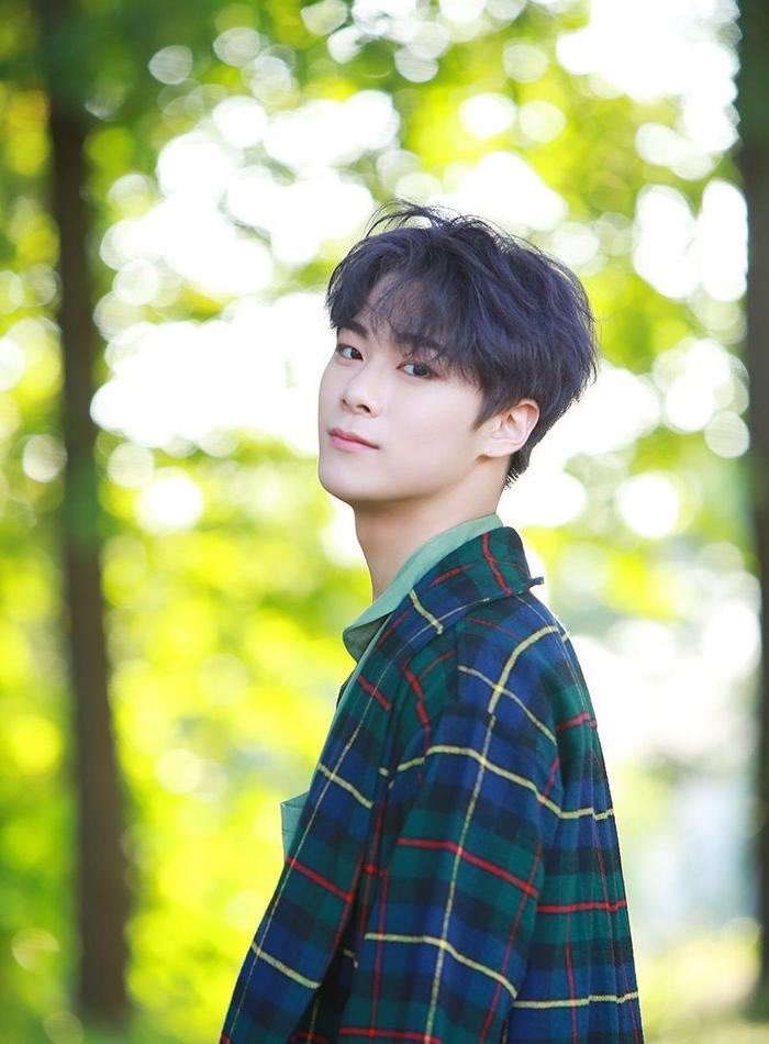 C’est avez beaucoup de tristesse que nous apprenons le décès de Moonbin, membre du groupe Astro. Nous adressons toutes nos plus sincères condoléances à sa famille, aux membres, aux amis, aux fans…🕊️