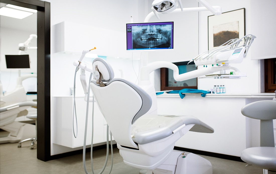 SuppliesAlpha's tweet photo. #dental #dentist #science #art #tools #wisdomtooth #professional #drill #polish #plaque #remover #scale #hygene #lab #teeth #tooth #doctorhope #teethcleaner #swingmount #kit #shine #health #wellness #doctorvisit #labaratory #dentaloffice #dentalcheckup https://t.co/s169YD1Zop