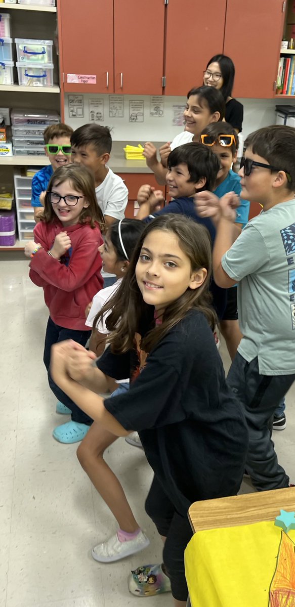 DZLZuniga's tweet photo. We are more than a test score! Tomorrow is our first STAAR test and we practiced #SelfCare strategies like journaling, dancing, breathing, reading, eating/sleeping right, and topped it off with words of affirmation. 3rd grade confident! 🥰🥰🥰 https://t.co/SUPbz0ZAxN