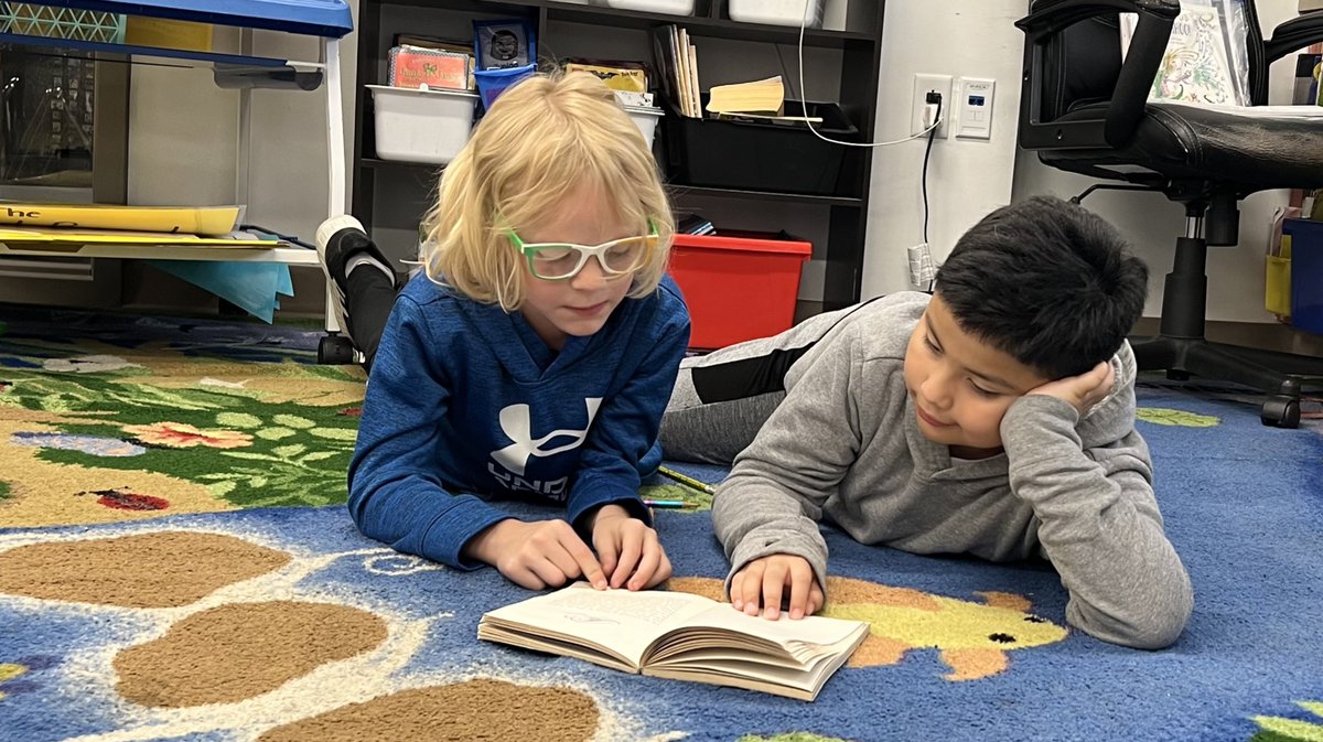 DZLZuniga's tweet photo. We are more than a test score! Tomorrow is our first STAAR test and we practiced #SelfCare strategies like journaling, dancing, breathing, reading, eating/sleeping right, and topped it off with words of affirmation. 3rd grade confident! 🥰🥰🥰 https://t.co/SUPbz0ZAxN