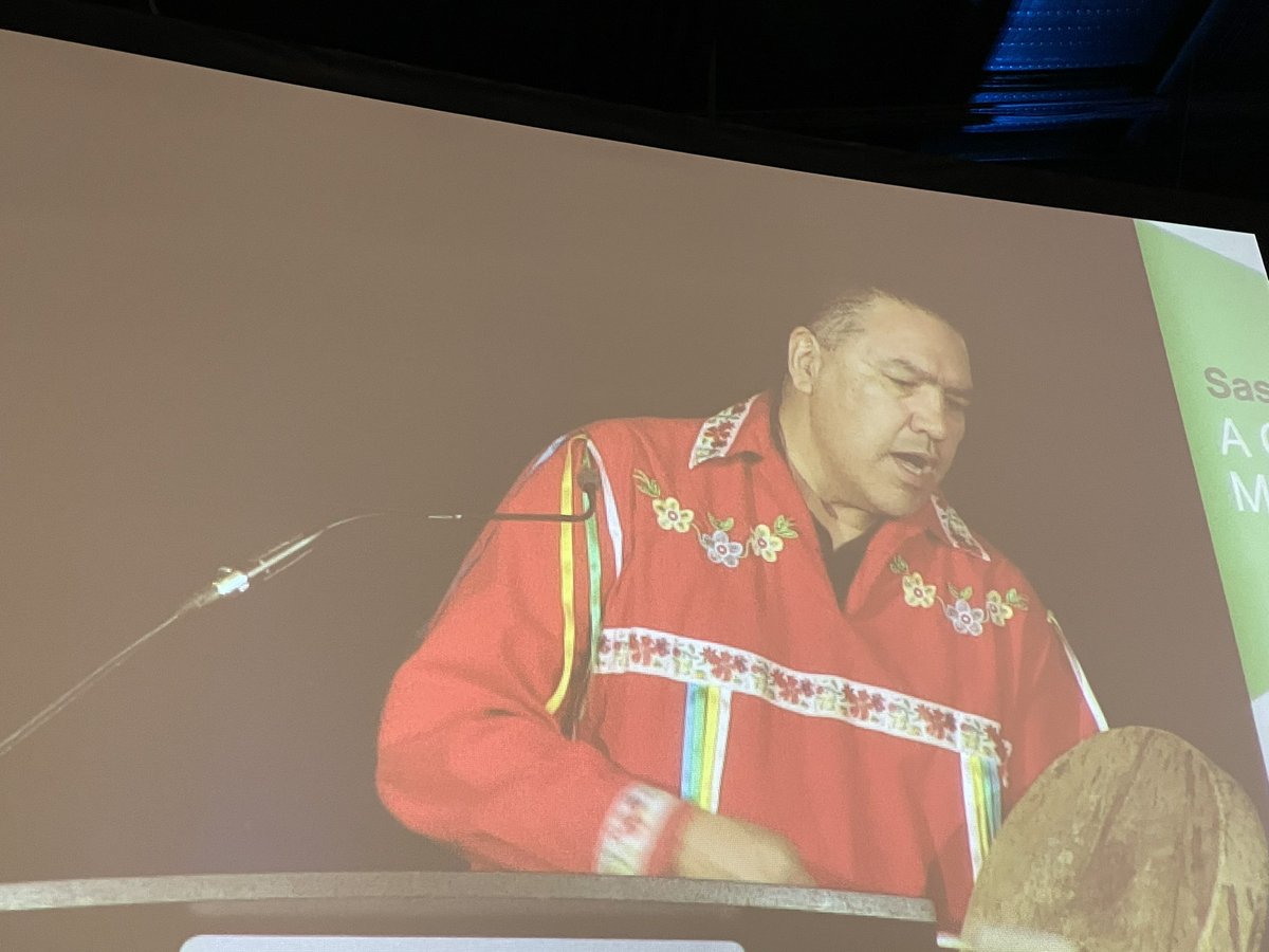 SaskMiningAssoc's tweet photo. #MSCF2023 kick-off with thanks to Knowledge Keeper Lyndon Linklater for starting off Day 2 in a good way and connecting for us that the minerals we produce are nutrients from Mother Earth. Hyi Hyi @TreatyOfficeSK https://t.co/RCkmcndTtT