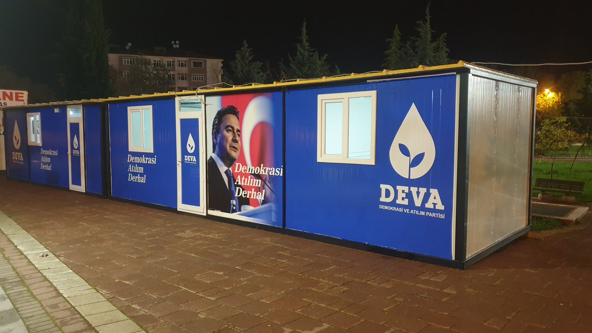 Deva Partisi Malatya İl Başkanlığı, Yeşilyurt İlçe Başkanlığı ve Battalgazi İlçe Başkanlığı olarak hizmet verdiğimiz parti konteyner merkezimiz gece geç saatlere kadar açıktır. Tüm vatandaşlarımızı çay,kahve içmeye sohbet etmeye bekleriz.
<a href="/MalatyadaDeva/">Deva Partisi Malatya İl Başkanlığı</a> 
<a href="/DevaYesilyurt/">DEVA Partisi Yeşilyurt</a>