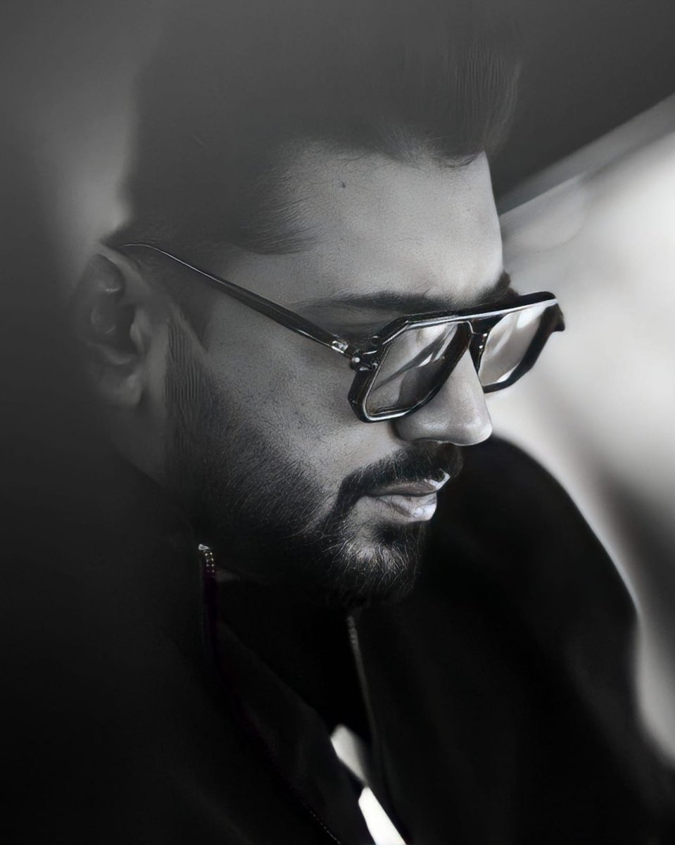 TonyNivi's tweet photo. Eid Update....

#NivinPauly #Np42 https://t.co/3LVEnejN6c