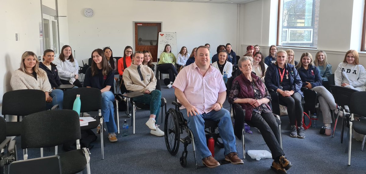 WAVETrauma's tweet photo. Afternoon sessions with @QUBSONM School of Nursing and Midwifery students done and dusted. Looking at listening, compassion, signs and symptoms of trauma and how nursing can play a vital role in trauma recovery. 
Wonderful students and wonderful Citizen Educators
#traumaeducated https://t.co/ReFECJy183