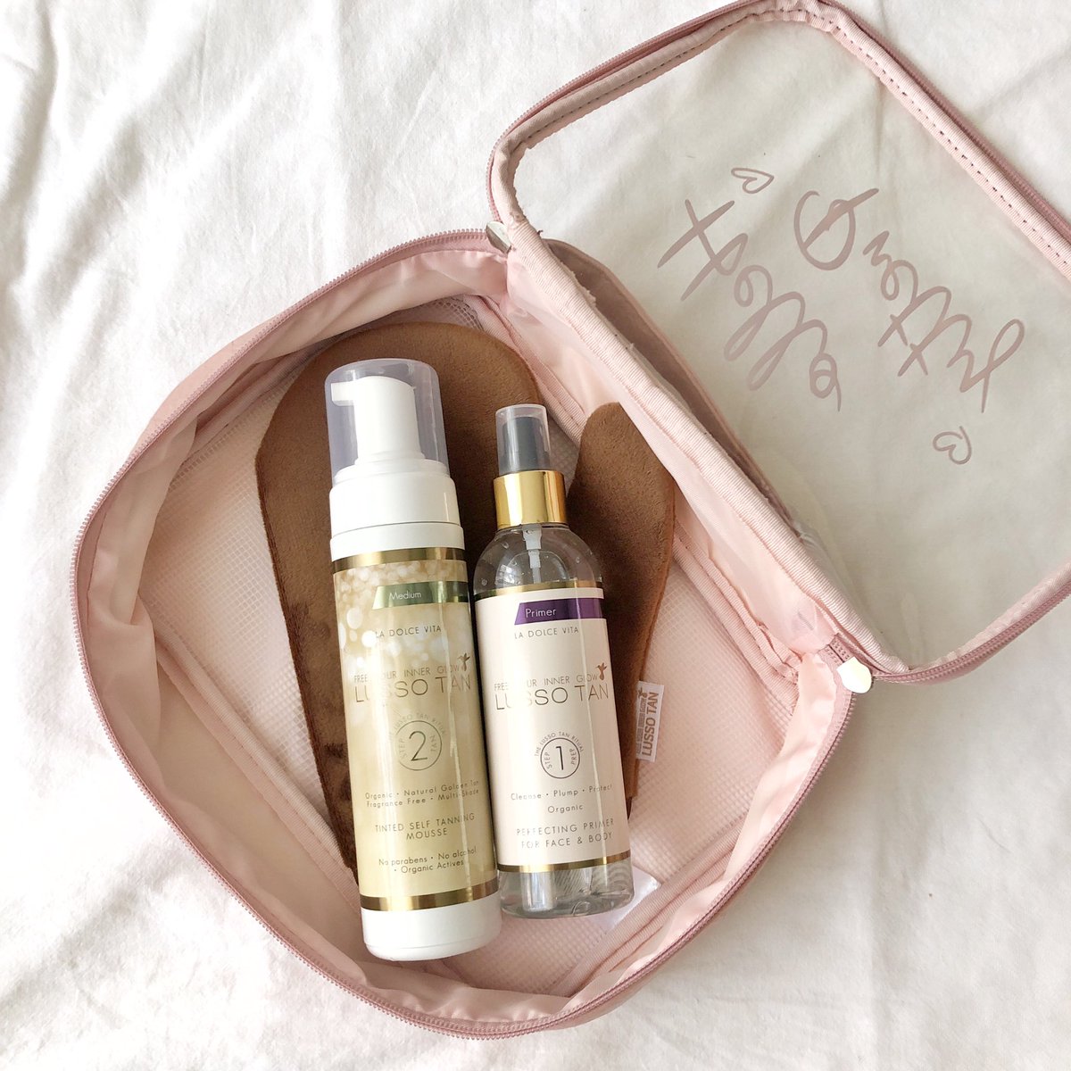 OneGirlFromB's tweet photo. Ready for the next tanning session?
Before that, you need the best products and you can have them with discount, using BBONEGIRL on https://t.co/qVItLie34u ➡️ 20% off on your order

#selftan #tanningsession #tanningproducts #lussotan #Coachella #COACHELLA2023 https://t.co/OiBakjY3yI