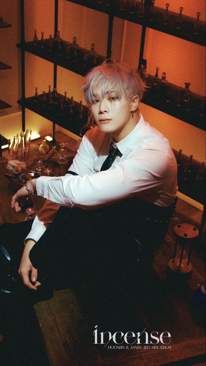 FernChoi1103's tweet photo. Me duele tanto tu partida y mi corazón está destrozado pero quiero que sepas que todo Aroha te ama mucho y siempre te recordará por ser una gran persona y con tu sonrisa nos contagiabas. Te amo Moonbin y estarás presente en cada momento. 💜 #Moonbin #ASTRO #아스트로 https://t.co/vFROn3JWja