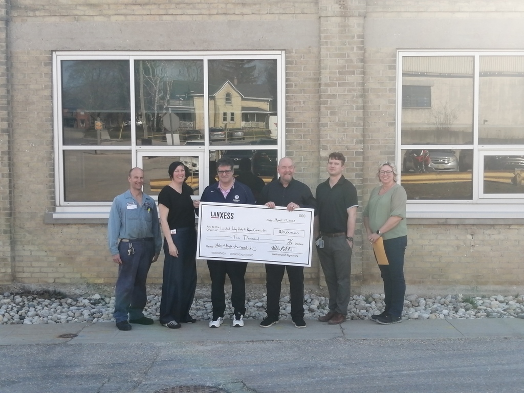 UnitedWayWRC's tweet image. Thanks to the team at @LANXESSAmericas in Elmira for showing your #locallove! Your ongoing commitment to your community is inspiring and we wanted to say a big thank you from our whole team!