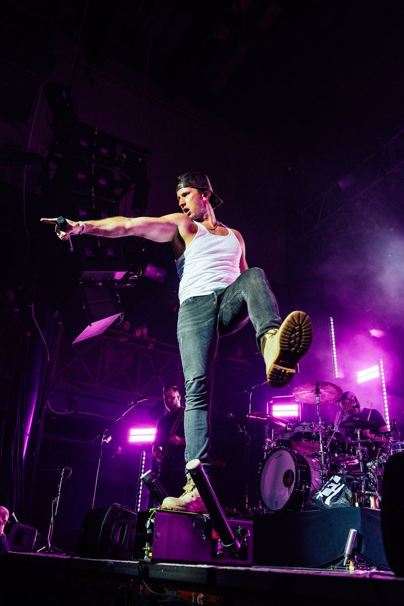 russelled's tweet photo. Who’s got the spring fever to come out to a show?!?! Get your tickets to a #RDPARTY NOW!! https://t.co/M2aaLHbKek https://t.co/HinXXKA7hR