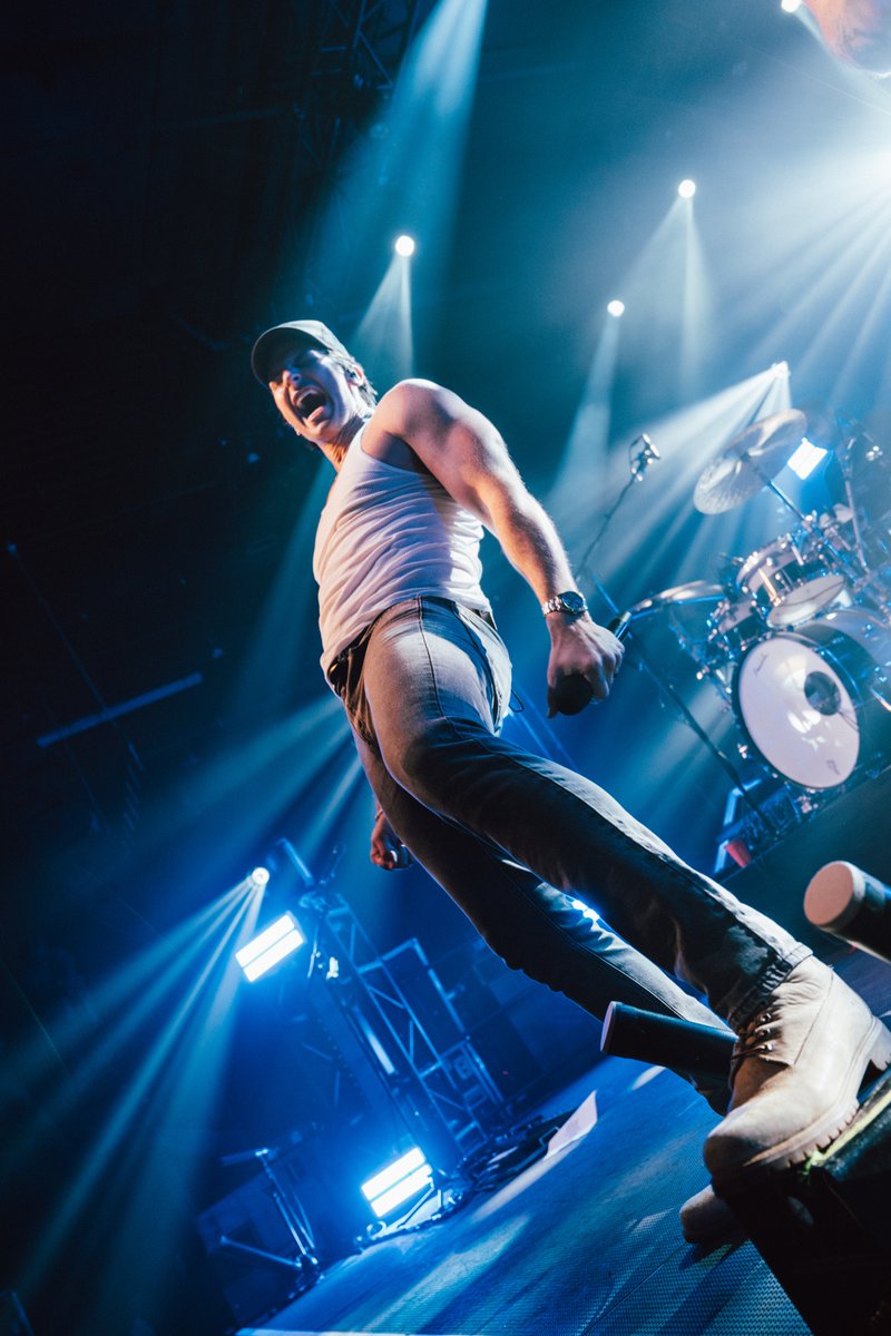 russelled's tweet photo. Who’s got the spring fever to come out to a show?!?! Get your tickets to a #RDPARTY NOW!! https://t.co/M2aaLHbKek https://t.co/HinXXKA7hR
