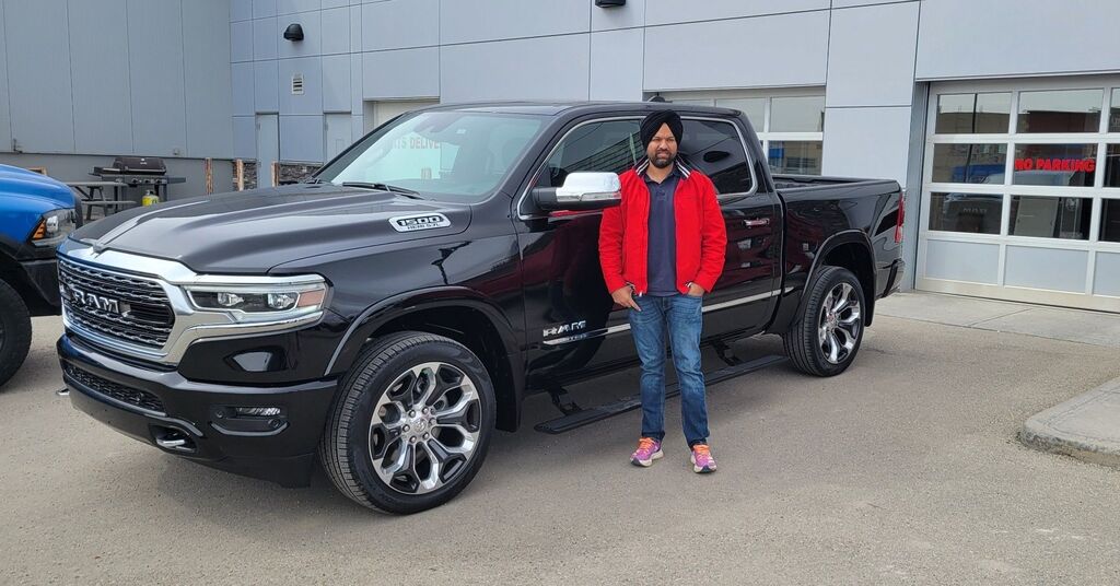 Cochranedodge's tweet photo. https://t.co/AUO3KKKbiG to the Cochrane Dodge Family Manjinder! He came in looking for a truck that did everything and more! With the help of Jamie and the team, he was able to get into this 2022 Ram 1500 Ltd! No matter your needs, wants and lifestyles, here at Cochrane Dodge w… https://t.co/EbsiYzsczK
