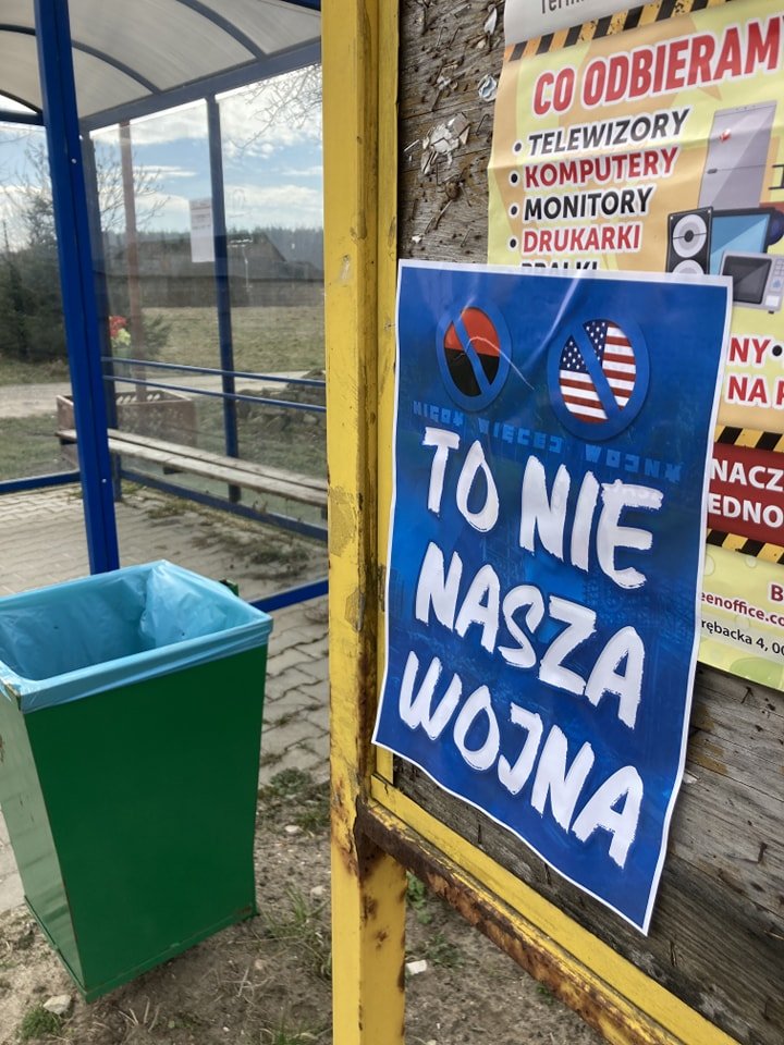 PracPol's tweet photo. W #Radom pojawiły się plakaty #ToNieNaszaWojna! https://t.co/bLqf5bQdoY