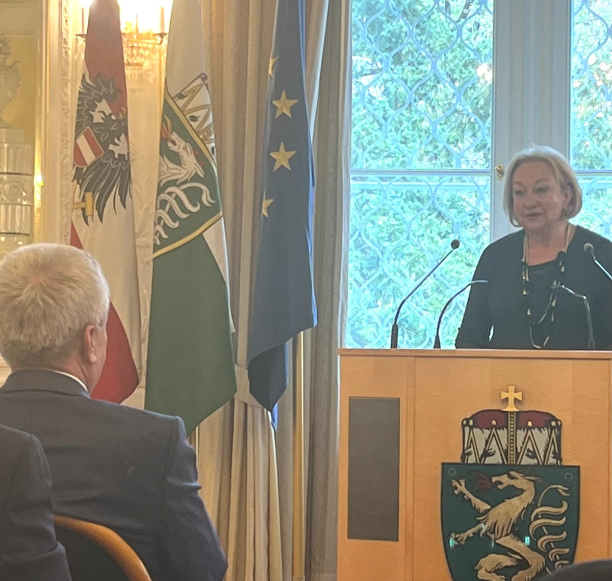ReinholdLopatka's tweet photo. Festveranstaltung 50 Jahre Vereinigung öff. Mandatare & Funktionäre in der Steiermark mit der rührigen NR a.D. Ridi Steibl an der Spitze. Ich traf mit Hermine Pußwald und Hans Bacher 2 der 3 Abg.-Kollegen der #StVP, mit denen ich 1986 gemeinsam in den Landtag eingezogen war. https://t.co/p2EmSUMuhw