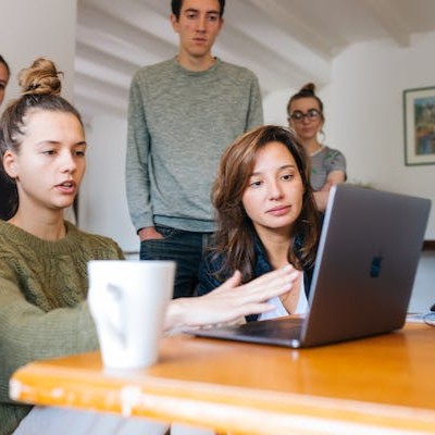 Enhance your leadership communication with Lori Howard Coaching. Our personalized coaching will help you engage and inspire your team. Communication tip: Adapt your communication style to suit your audience for better understanding.

bit.ly/3PBdaBP 

#CommunicationTa ...