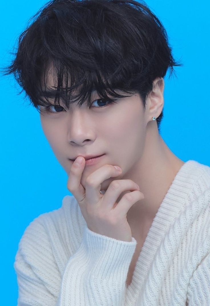 💟 MENSAJE MEXBEBE ZONE

Monbebe y Aroha. Con una mano en el corazón les damos nuestras más sinceras condolencias a los miembros de Astro, familiares, amigos y seres queridos de Moonbin. Las noticias han sido inesperadas y definitivamente desgarradoras para todxs nosotrxs.