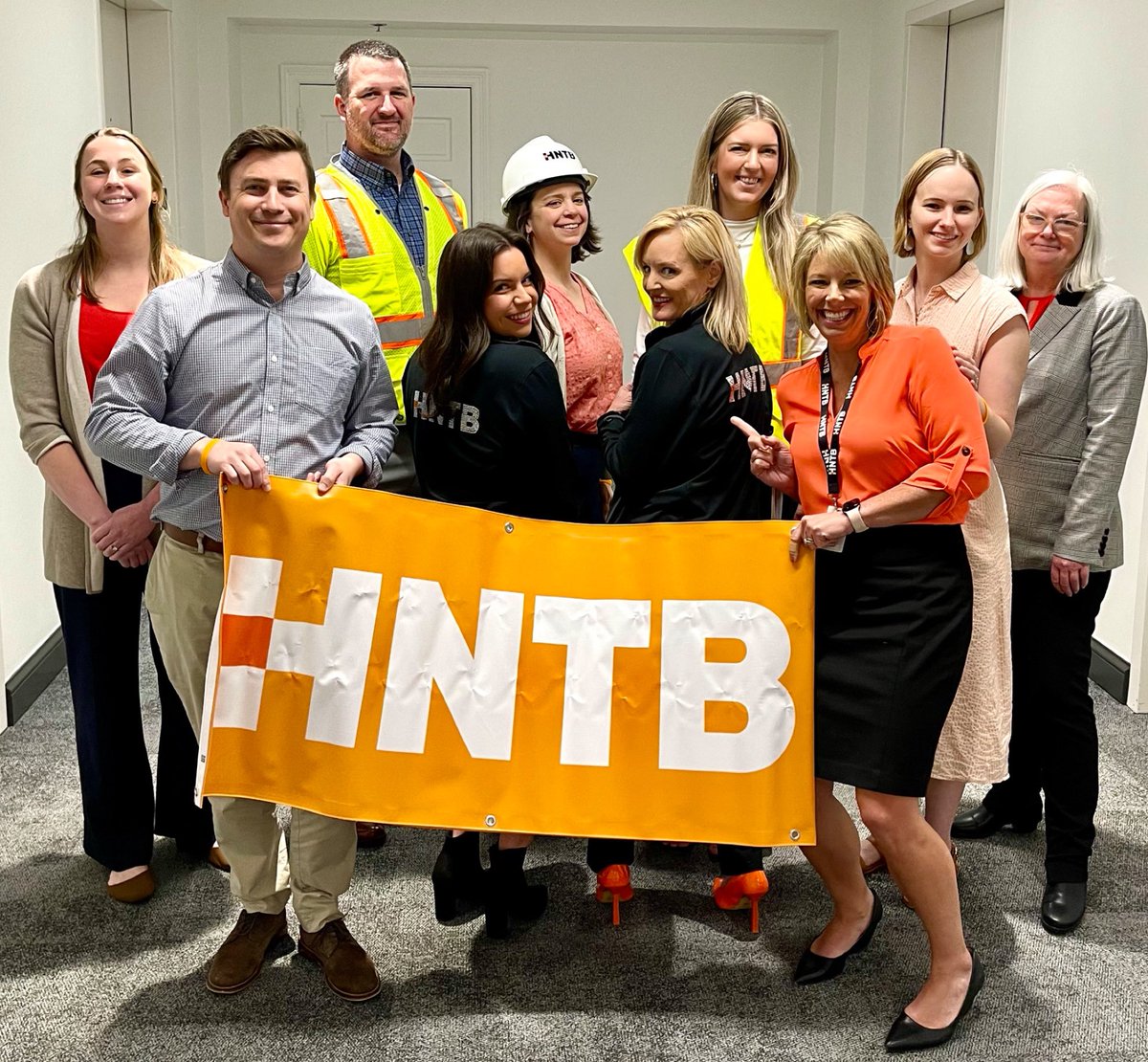 LTBotts615's tweet photo. #TeamTennessee at @HNTBCorp is wearing orange today for National Work Zone Awareness week in support of our friends at @myTDOT 🧡
 #NWZAW #MoveOver #SlowDown #WorkWithUs https://t.co/dBnBoN4WEo