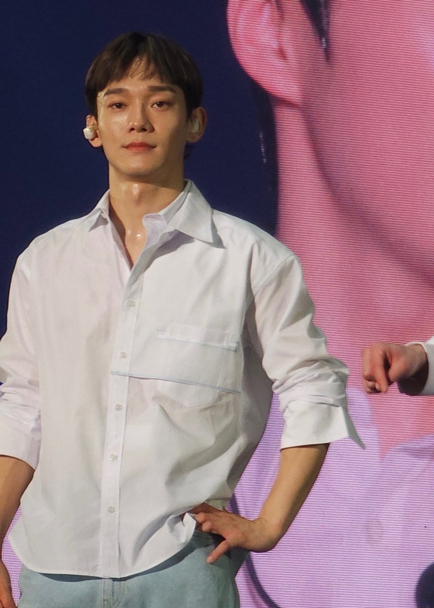 CHENSlTO's tweet photo. #첸 #CHEN 🫠
#종대 #JONGDAE https://t.co/d6sllaGwh0