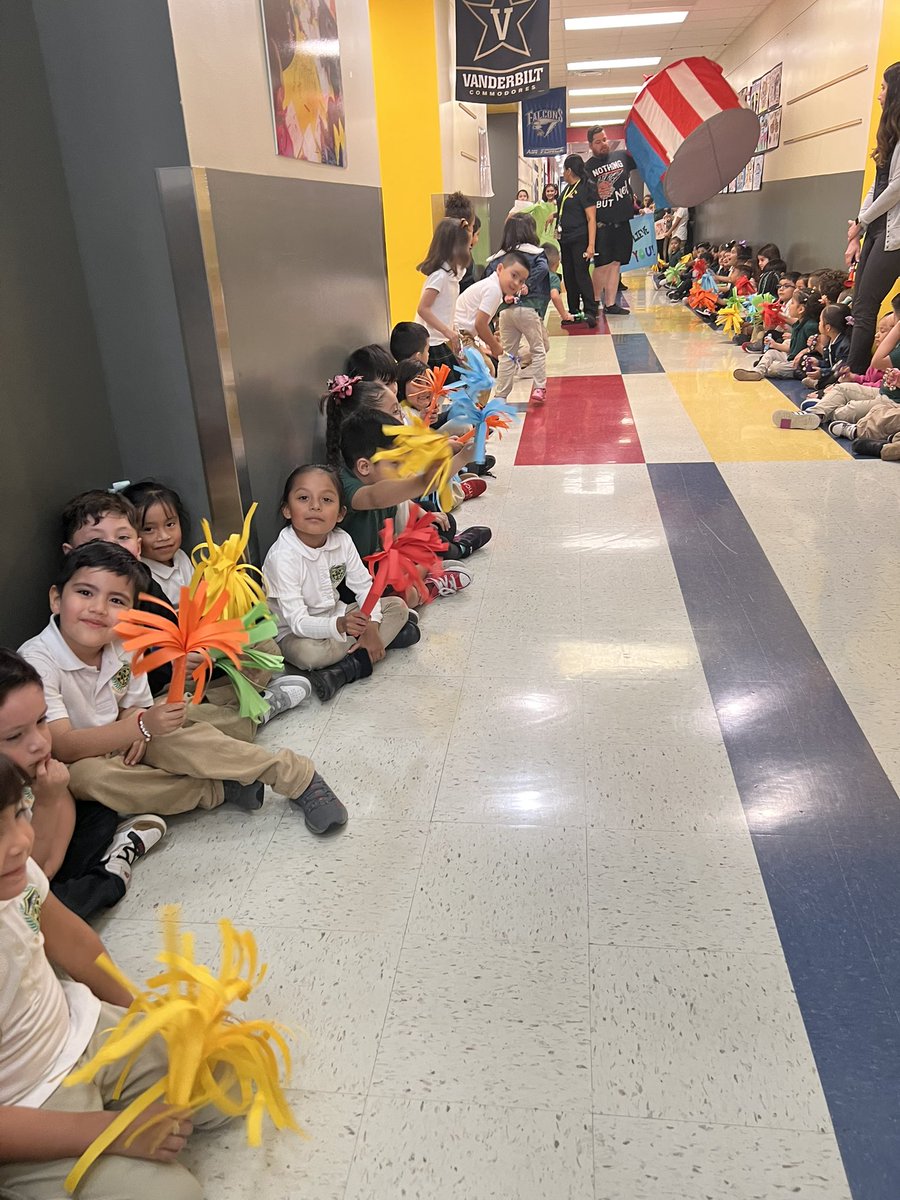CrisApplewhite's tweet photo. We wish our 3-5 grade classmates the best of luck for their STAAR reading exam!!!
@HBGonzalezPLA @Principal_JP @MariaRossAP @DumasCe https://t.co/9UgpgkDwod
