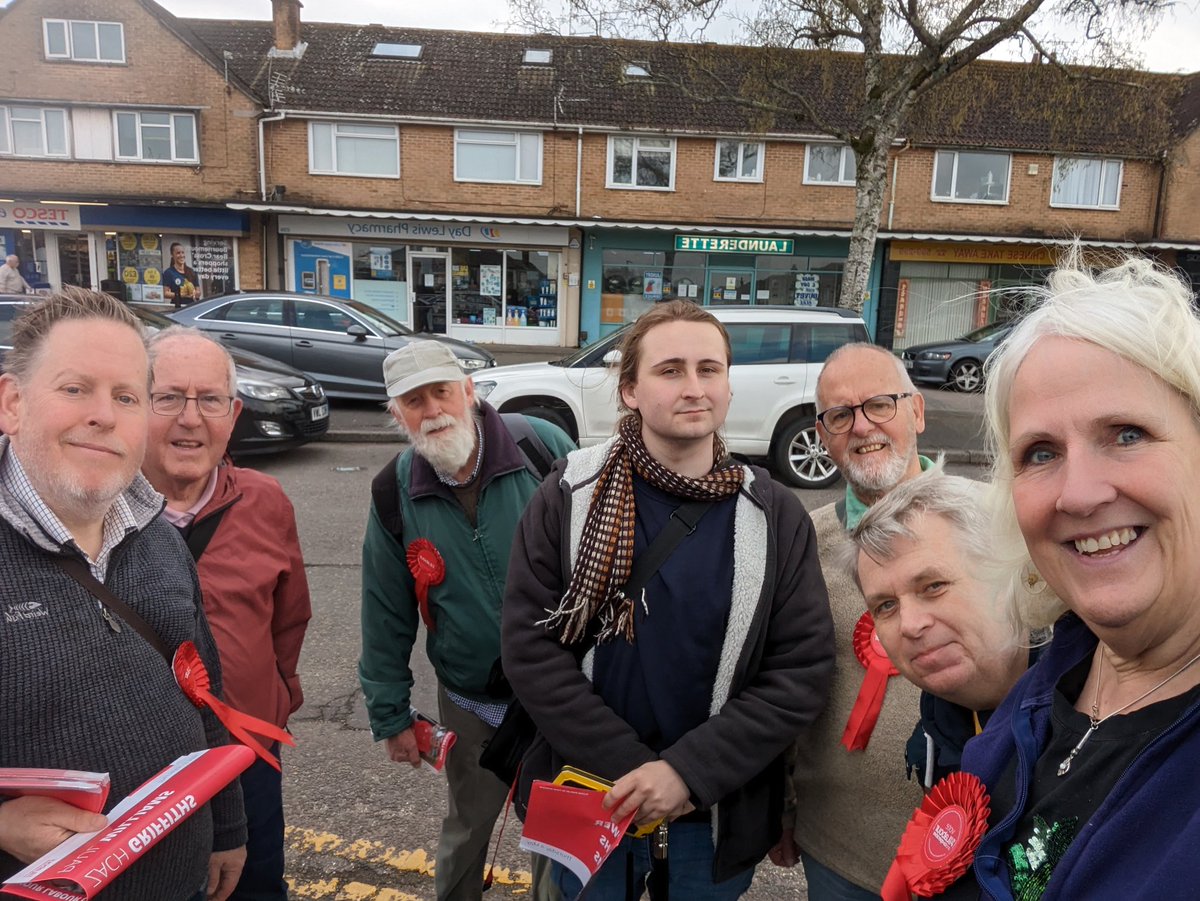 bournemouthburd's tweet photo. Another productive morning, canvassing and delivering our election address. #teamworkmakesthedreamwork 
 #labourdoorstep #onlyLabour https://t.co/NahgIrivxc