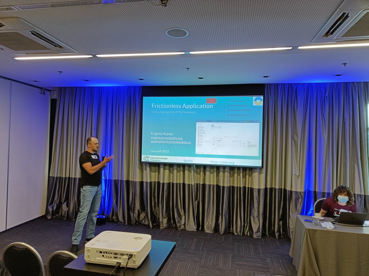 frictionlessd8a's tweet image. Frictionless Application presentation by our tech lead Evgeny Karev happening now at @CSVConference in room C! 
#commallama #csvconf #FrictionlessData