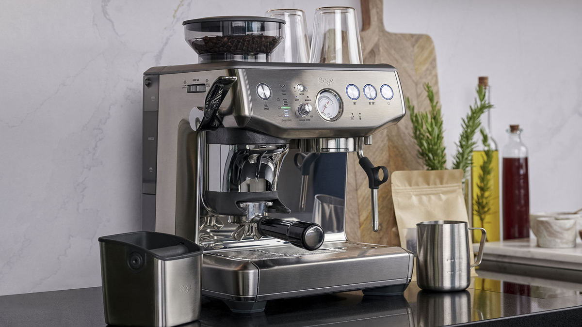 PottersCookshop's tweet image. Our Sage Appliances Barista Express Impress Bean-to-Cup Coffee Machines have PRICE DROPPED to £649! Not for long though so hurry!

For more details call in the shop or head to bit.ly/40kKlNY

@SageAppliancesUK #coffeemachine #beantocupcoffeemachine