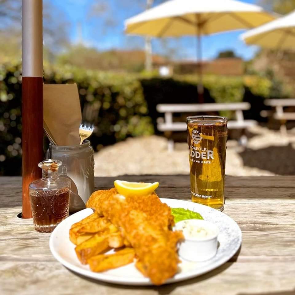 E N J O Y Save money & eat out - fabulous. 10% OFF your food bill Monday to Friday @kingsheadnr in Letheringsett with an @EnjoyingNorfolk Card. Get your Card today - enjoyingnorfolk.co.uk/the-card/ #norfolk 📷 Kings Head