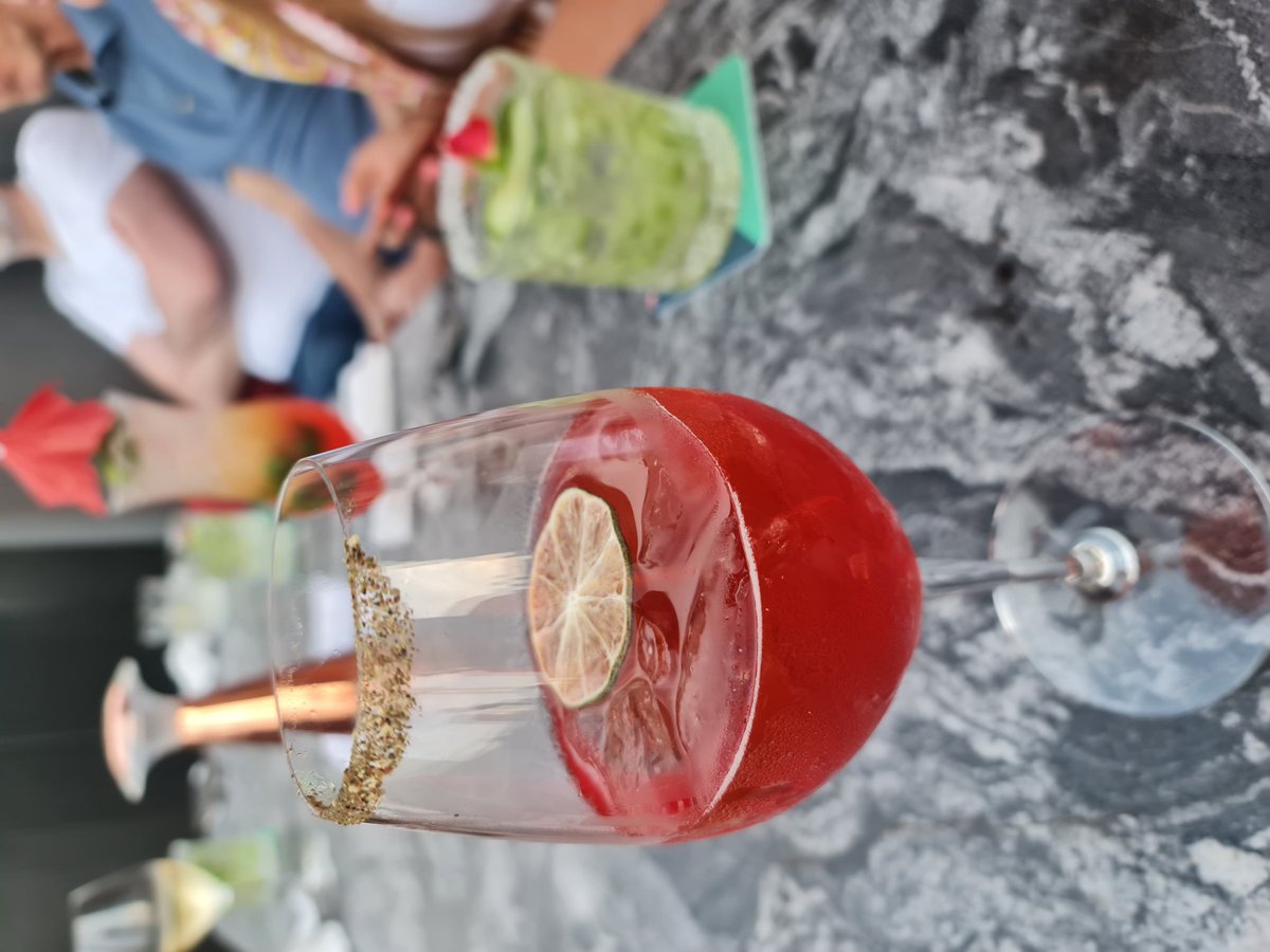 BabeGrogu's tweet photo. Had horrible experience at Ce La Vi rooftop bar Tokyo. Expensive tasteless cocktails. Bad customer service. I WOULD NOT RECOMMEND!!! https://t.co/5h0FRPmiVG