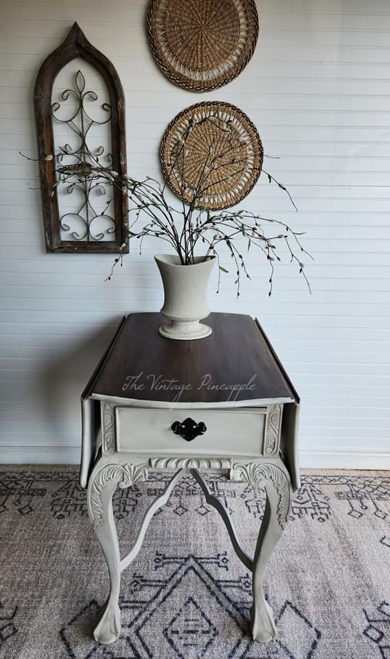 FriendInc's tweet photo. Check out Kristin Santangelo's incredible finished Furniture Flip. This beautiful piece will be auctioned off next Saturday at the Benefit Auction on April 29th! Help Kristin win the challenge by donating or buying tickets to the auction at https://t.co/RVdZEGHzED. https://t.co/LO7exq2iOl