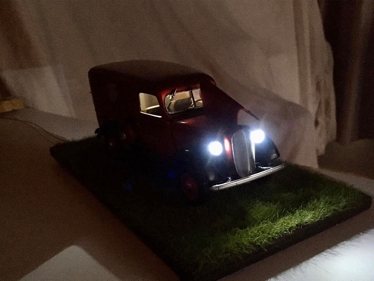 RevellGermany's tweet photo. 37 Ford Panel Delivery Truck in scale 1:25 built by Rob Smith.
#revellgermany #scalemodel #discoverrevell #modellbau #revellkit #modelkit #37fordpaneldeliverytruck #fordtruck #customcars https://t.co/MuY7kS8J5R